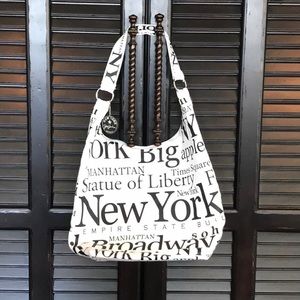 🛍LAST CHANCE👜 NWOT New York hobo bag